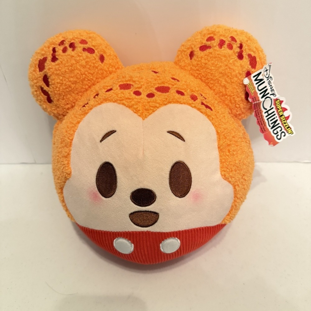 SDCC 2024 Disney Munchlings‎ Super Sizzling Mickey Mouse Cheese Puff Scented